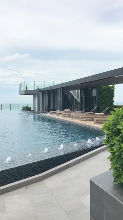 Apartmán The Base Highfl Seaview Pattaya Exteriér fotografie