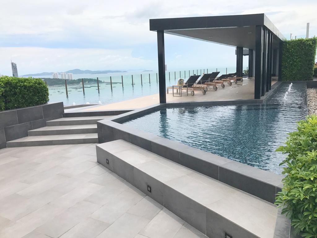 Apartmán The Base Highfl Seaview Pattaya Exteriér fotografie